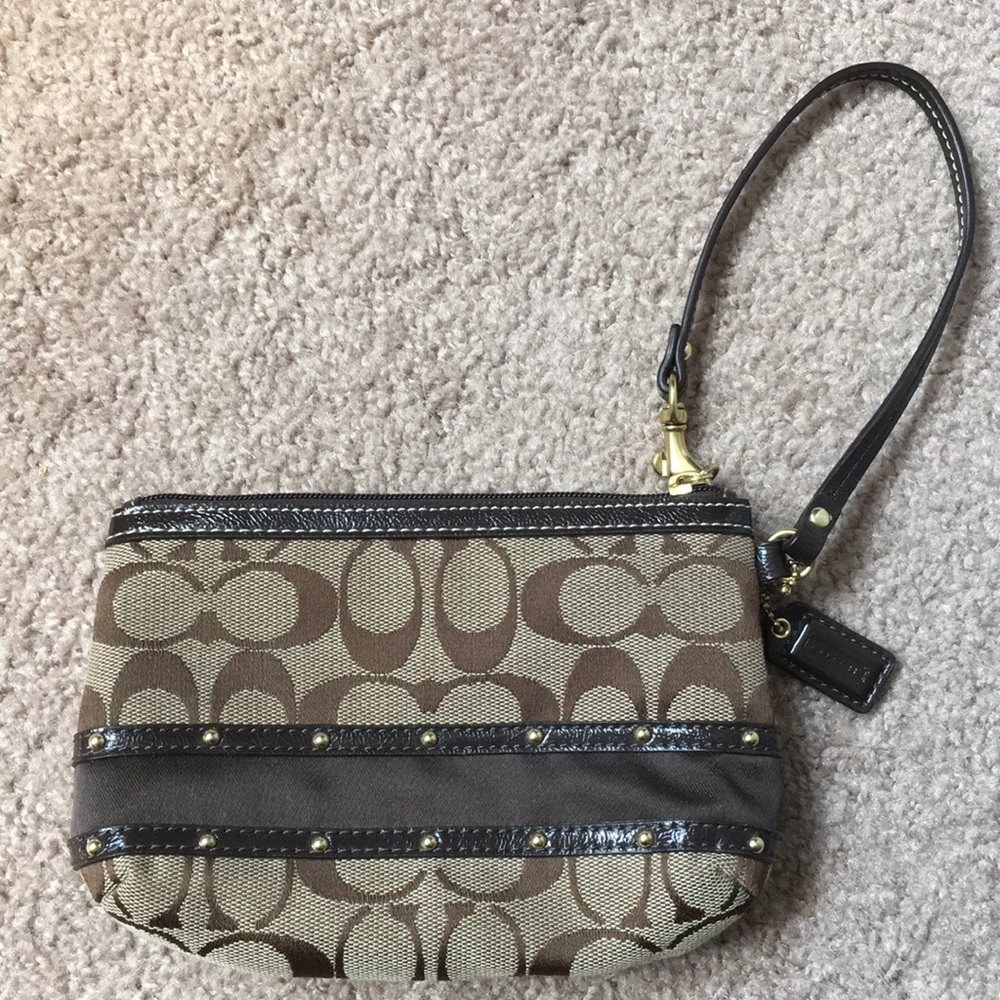 New without tags Coach wristlet